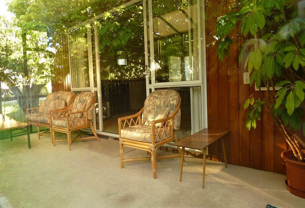 Tudor Lodge Motel Нельсон Экстерьер фото