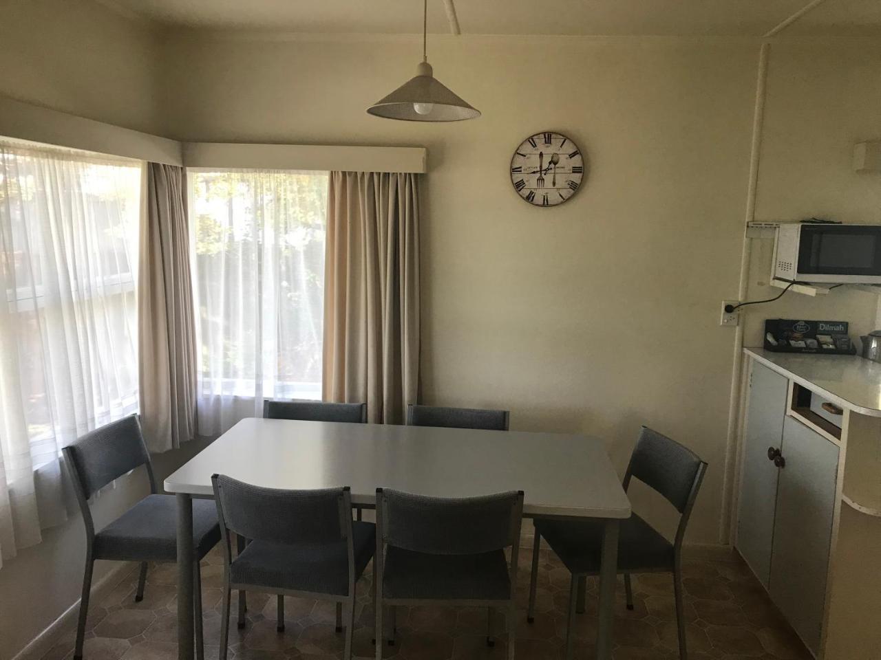 Tudor Lodge Motel Нельсон Экстерьер фото