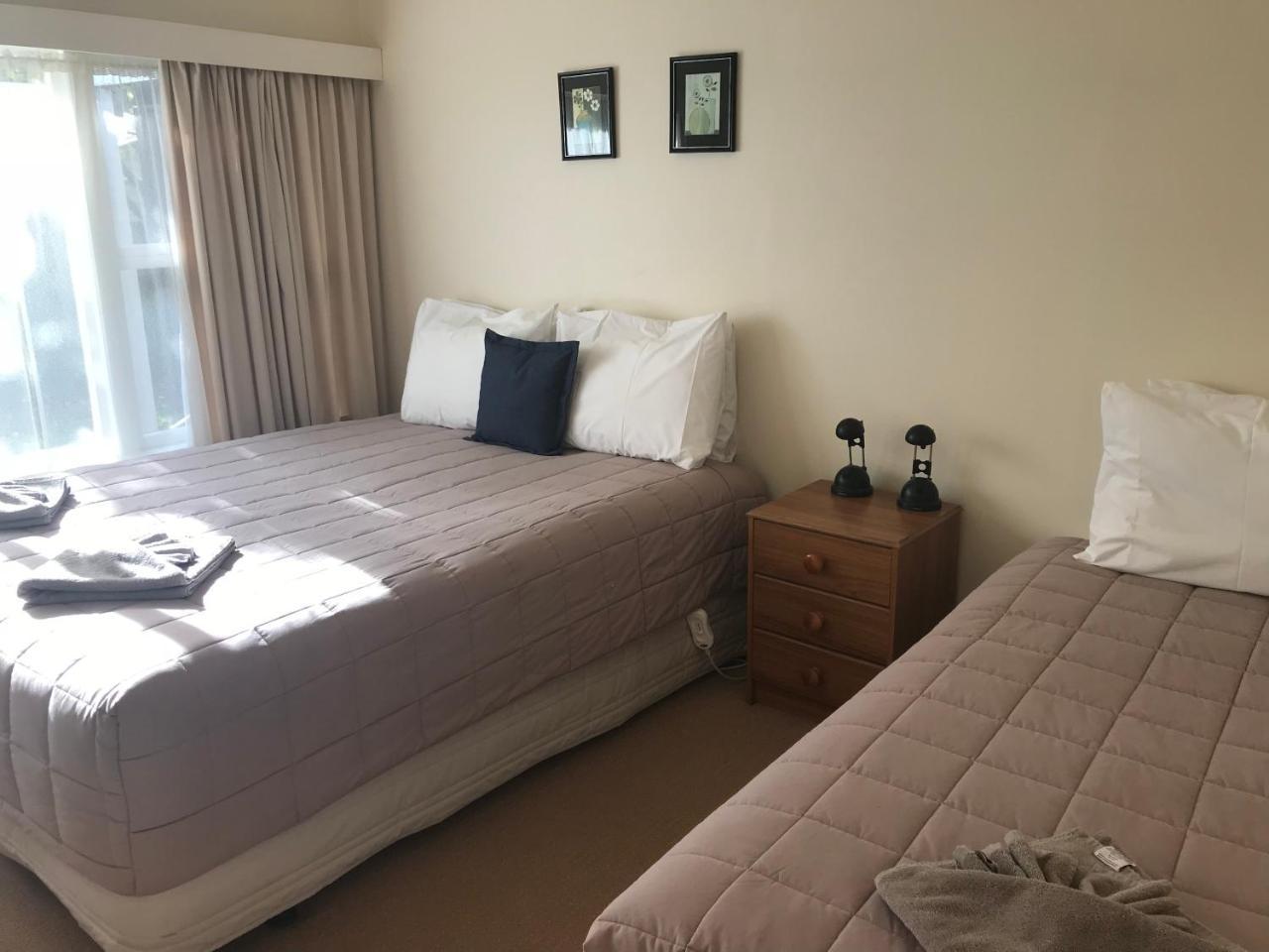 Tudor Lodge Motel Нельсон Экстерьер фото