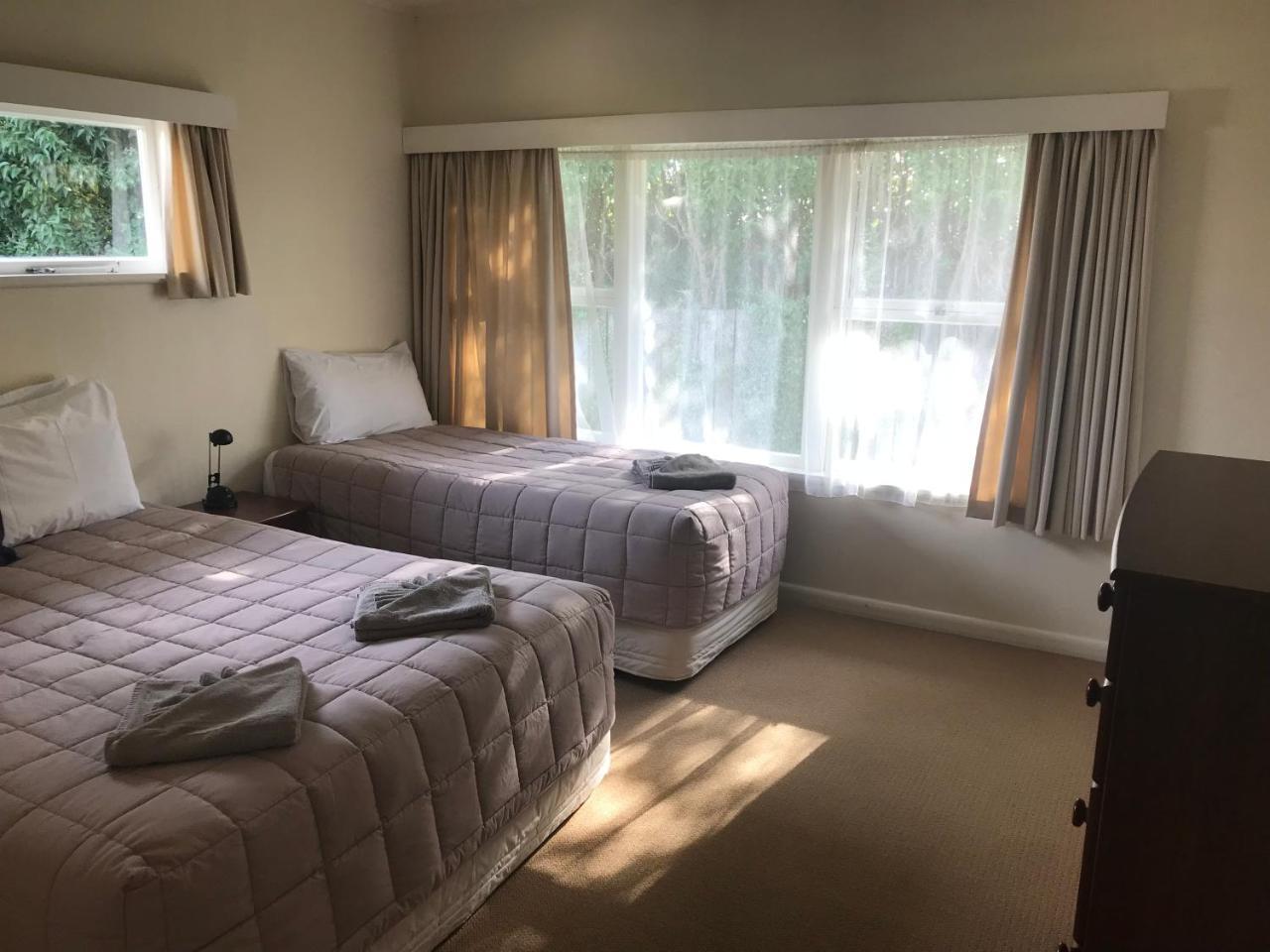 Tudor Lodge Motel Нельсон Экстерьер фото