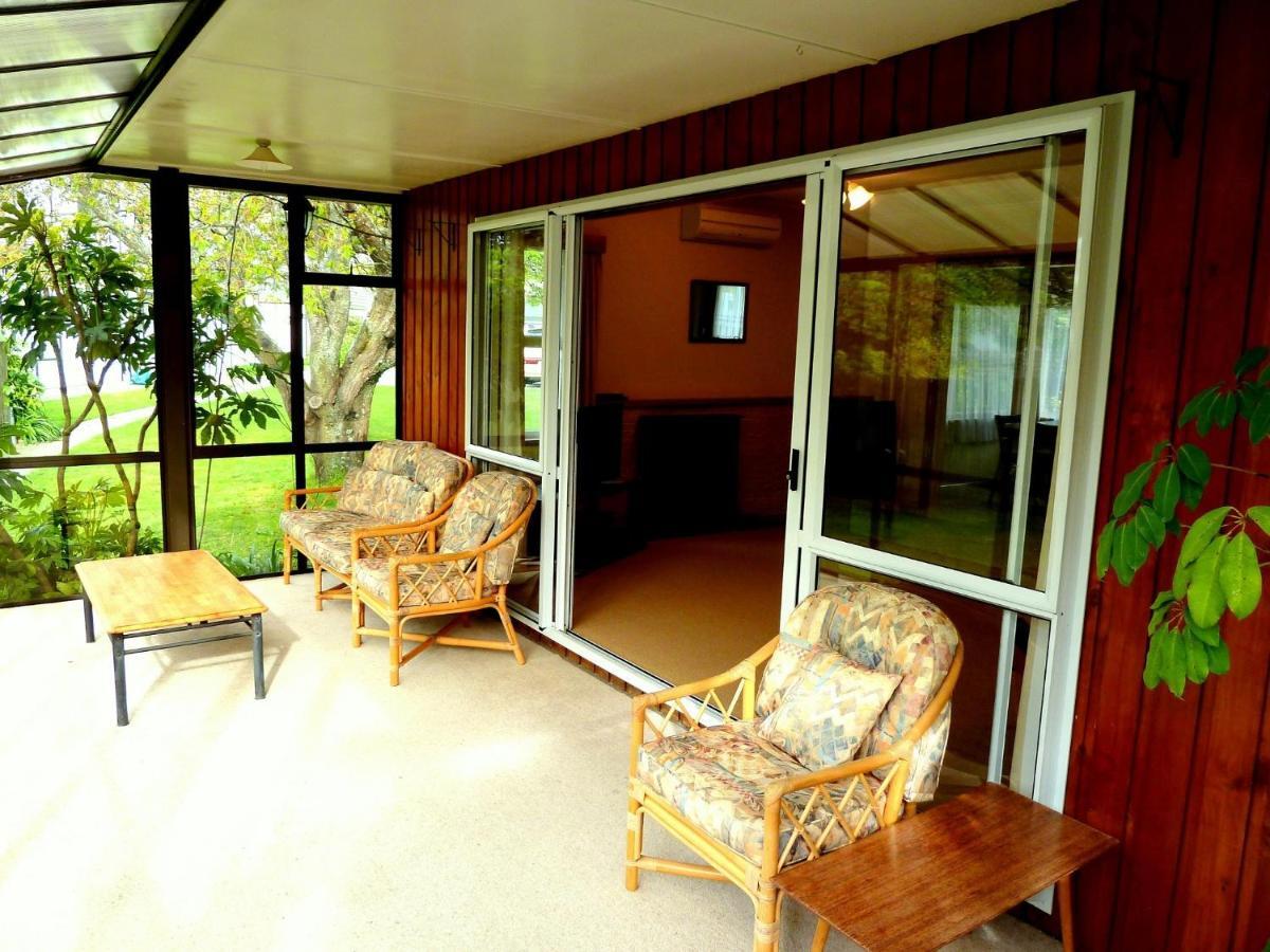 Tudor Lodge Motel Нельсон Экстерьер фото